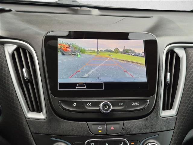 Used 2025 Chevrolet Malibu LT FWD image 13
