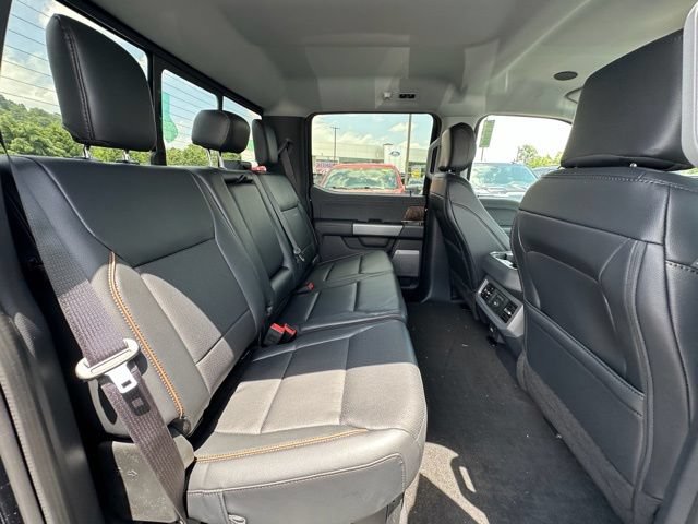New 2026 Ford F250 Lariat w/ Black Appearance Package AWD/4WD image 28