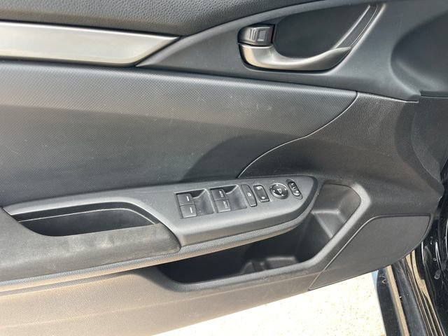 Used 2018 Honda Civic Sport image 9