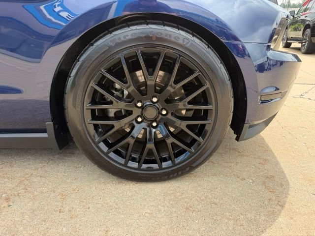 Used 2012 Ford Mustang GT Premium RWD image 12