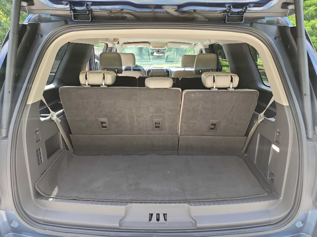 Used 2019 Ford Expedition XLT w/ Equipment Group 202A RWD image 33