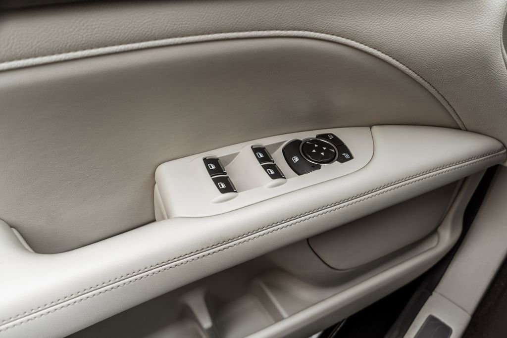 Used 2019 Lincoln MKZ Premiere image 17