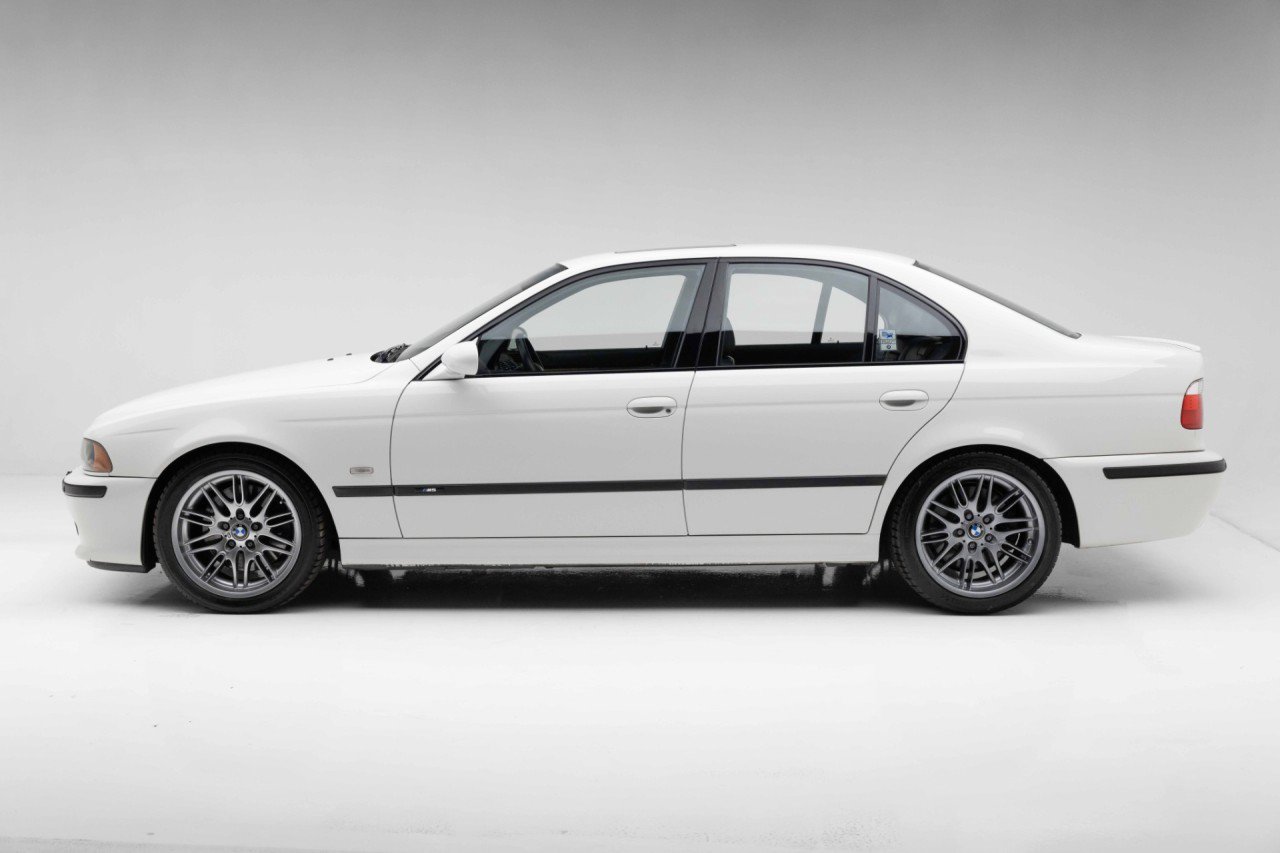 Used 2001 BMW M5 RWD image 15