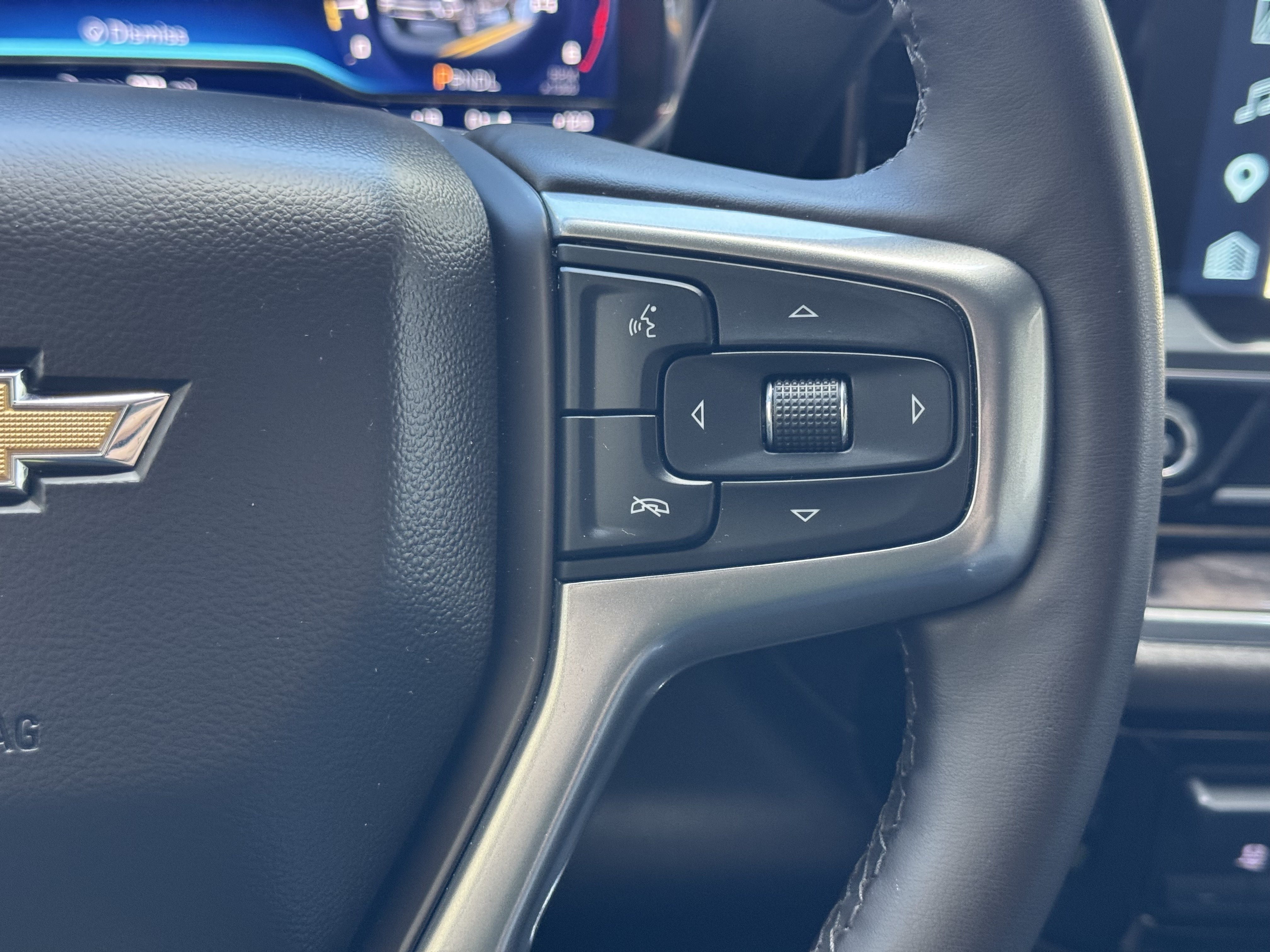 Certified 2025 Chevrolet Silverado 3500 LTZ w/ LTZ Convenience Package AWD/4WD image 35