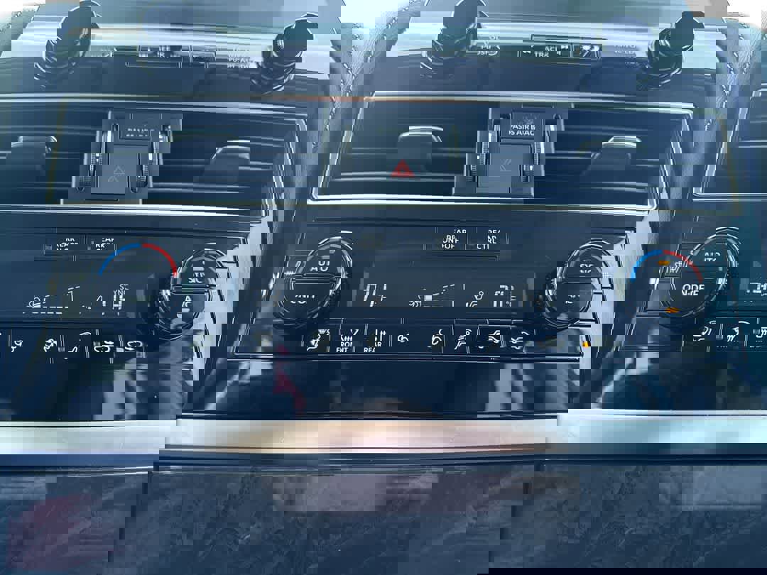 Used 2024 INFINITI QX80 Luxe image 19