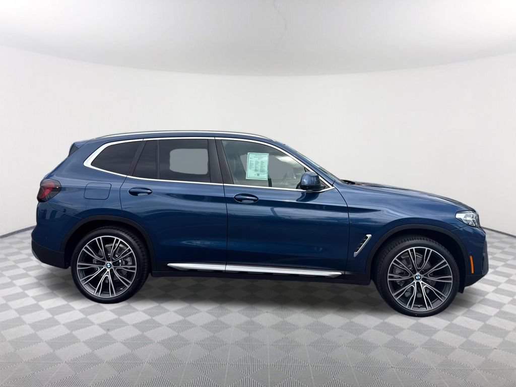 Used 2024 BMW X3 xDrive30i w/ Convenience Package AWD/4WD image 3
