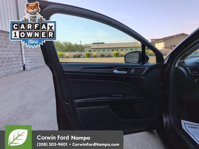 Used 2018 Ford Fusion SE w/ Equipment Group 201A FWD image 10