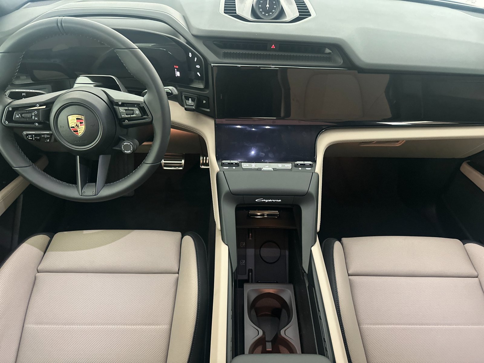 New 2026 Porsche Cayenne Electric Coupe AWD/4WD image 6