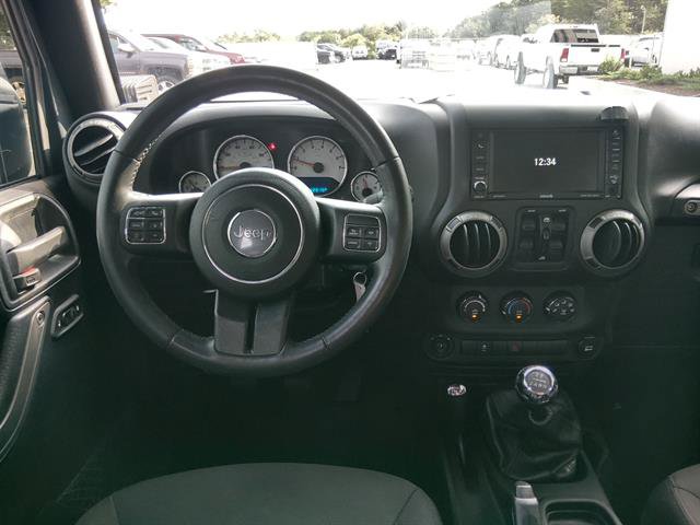 Used 2017 Jeep Wrangler Unlimited Sport AWD/4WD image 7