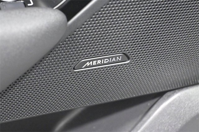 Used 2022 Land Rover Range Rover Velar R-Dynamic S image 19