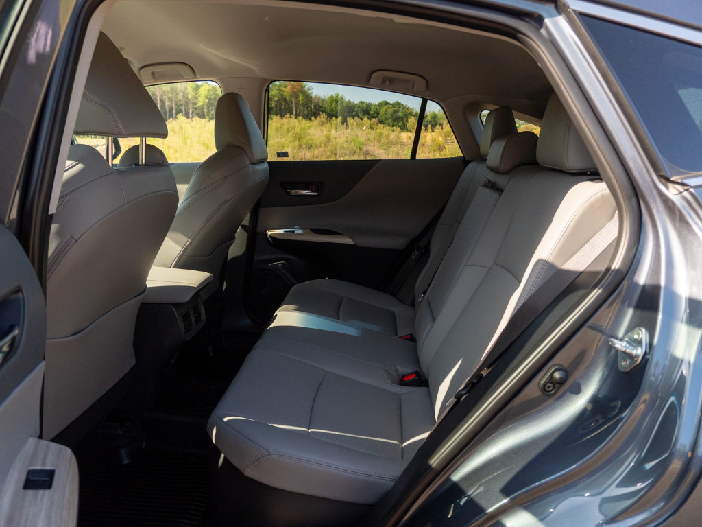Used 2024 Toyota Venza Limited AWD/4WD image 13