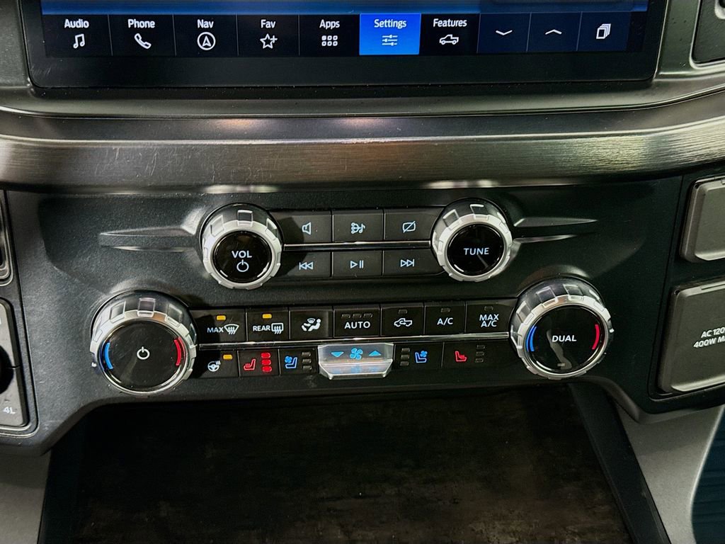 Used 2023 Ford F350 Lariat w/ Lariat Ultimate Package AWD/4WD image 16