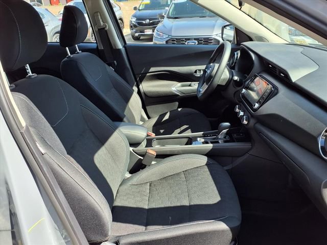 Used 2024 Nissan Kicks SV w/ Exterior Package FWD image 24