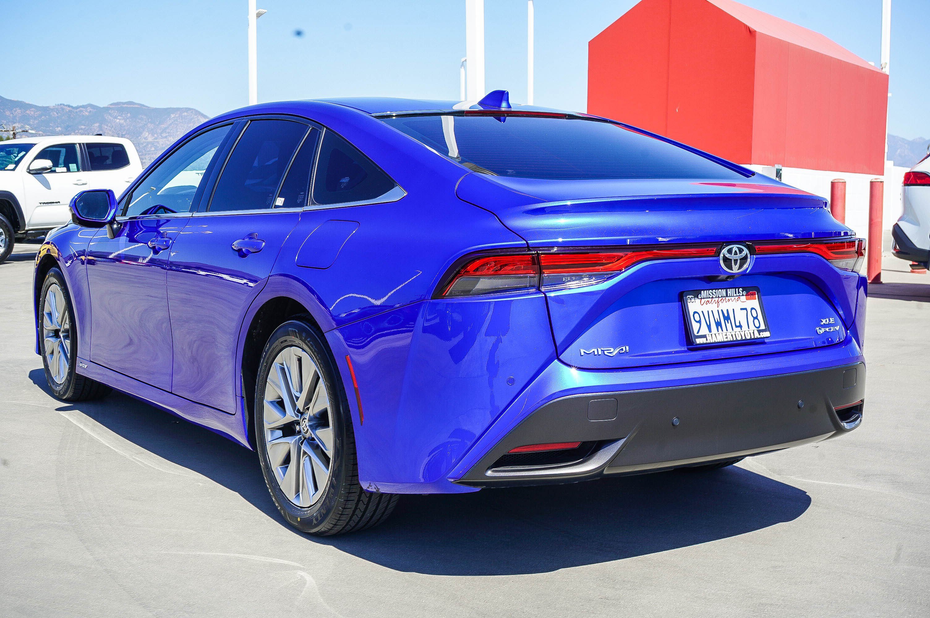 Certified 2025 Toyota Mirai XLE RWD image 5