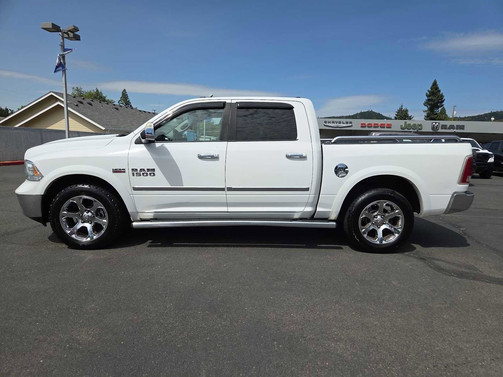 Used 2013 RAM 1500 Laramie w/ Convenience Group AWD/4WD image 11