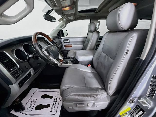 Used 2016 Toyota Sequoia Platinum AWD/4WD image 21