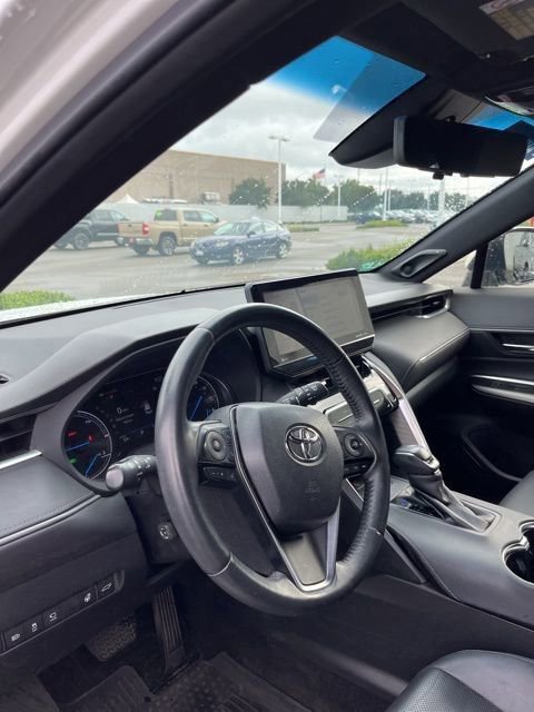 Used 2022 Toyota Venza Limited AWD/4WD image 13