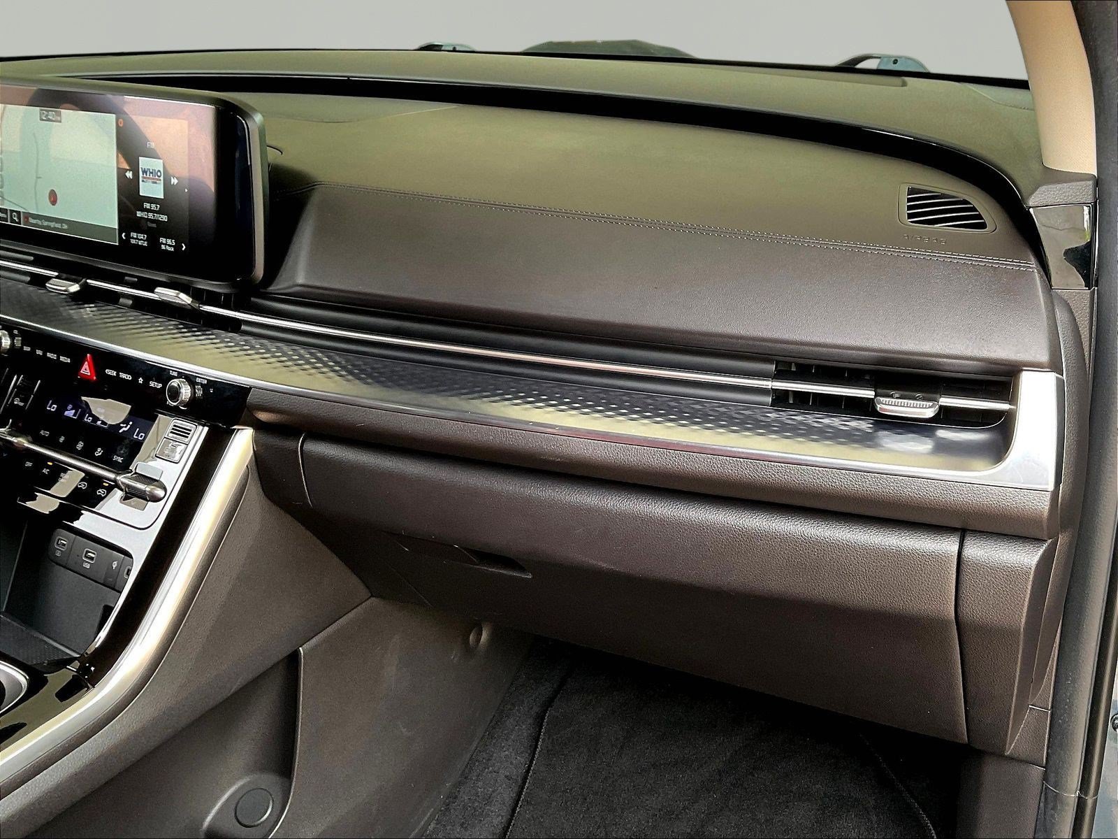 Used 2024 Kia Carnival SX Prestige FWD image 26
