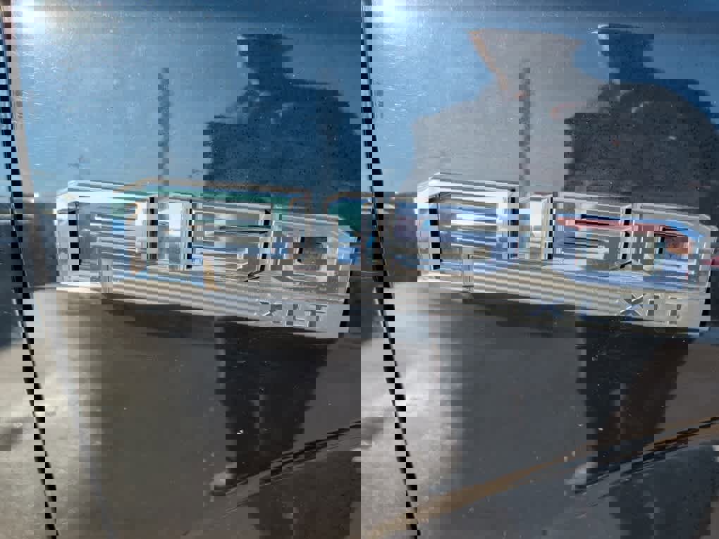 Used 2016 Ford F150 XLT w/ Equipment Group 302A Luxury image 3