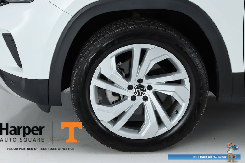 Used 2023 Volkswagen Atlas SE w/ Panoramic Sunroof Package AWD/4WD image 5