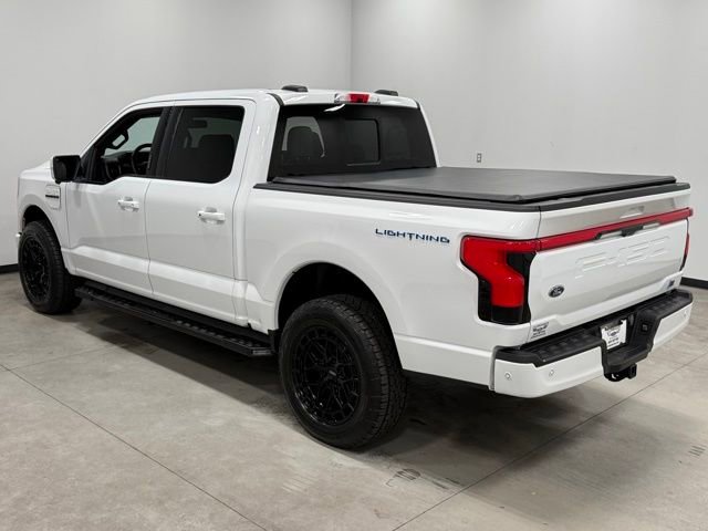 Used 2023 Ford F150 Lightning Platinum image 9