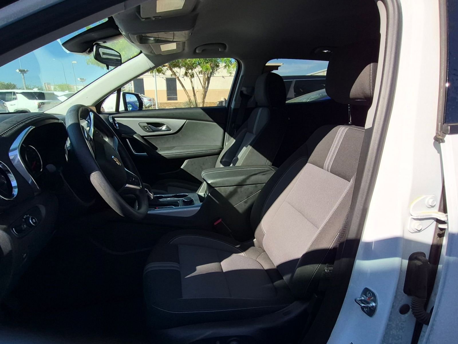 Used 2025 Chevrolet Blazer LT image 11