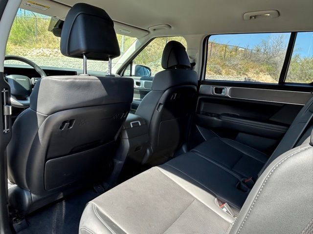Used 2025 Hyundai Santa Fe SEL image 8