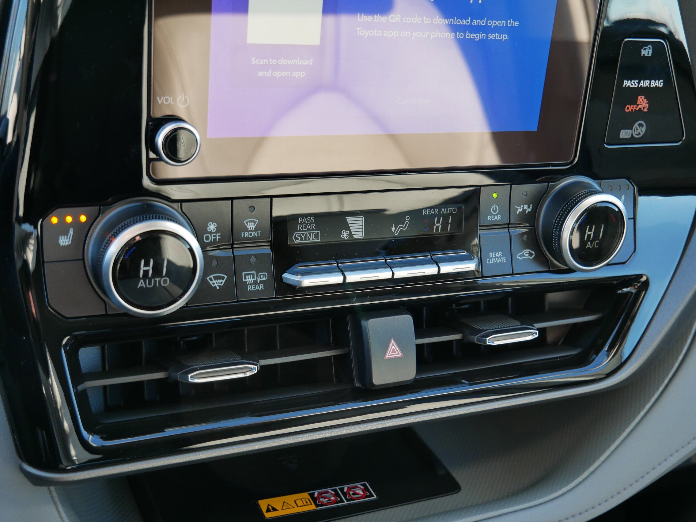 Certified 2026 Toyota Highlander XLE image 23