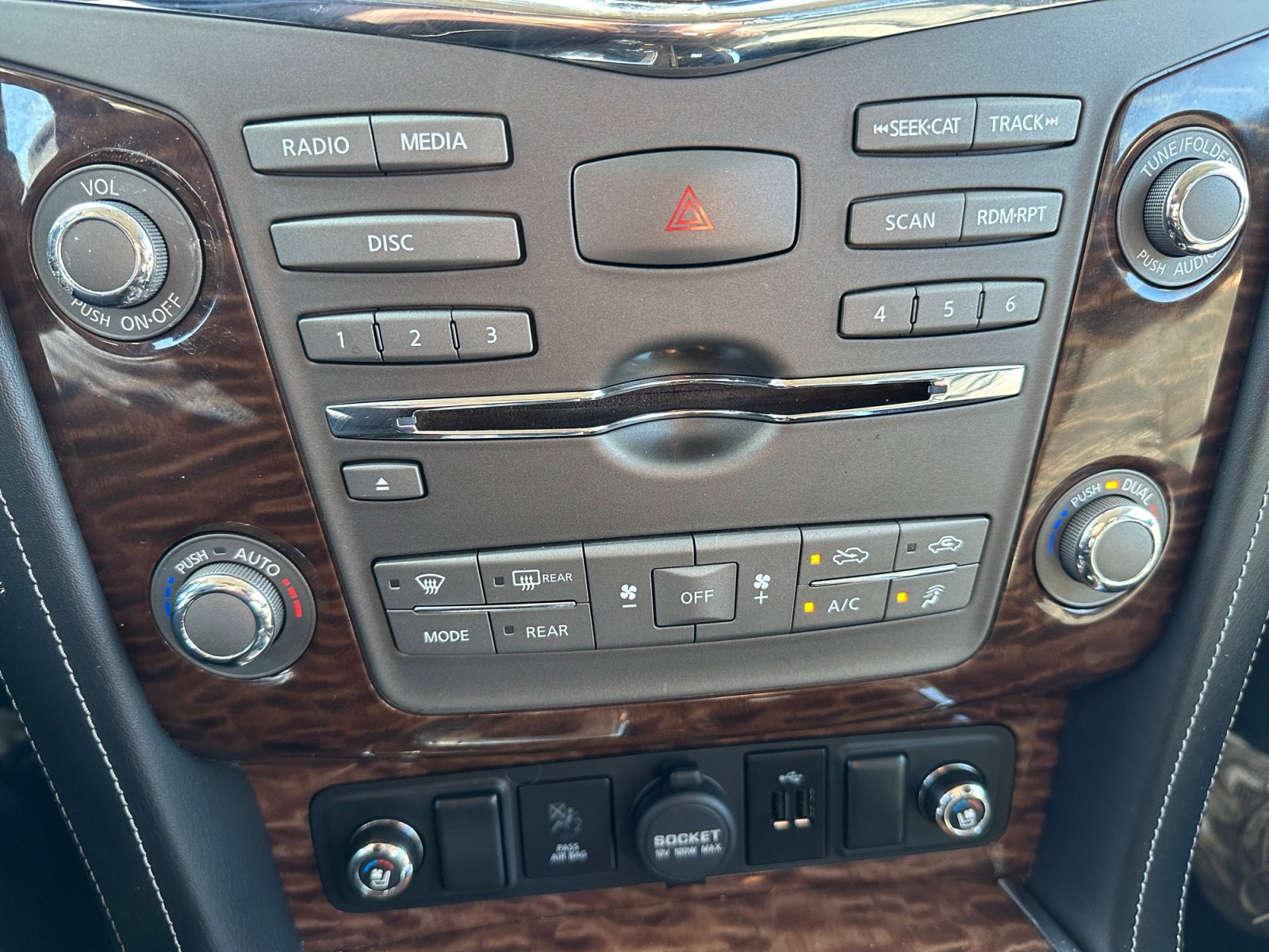 Used 2018 Nissan Armada Platinum w/ Captain Seat Package image 16