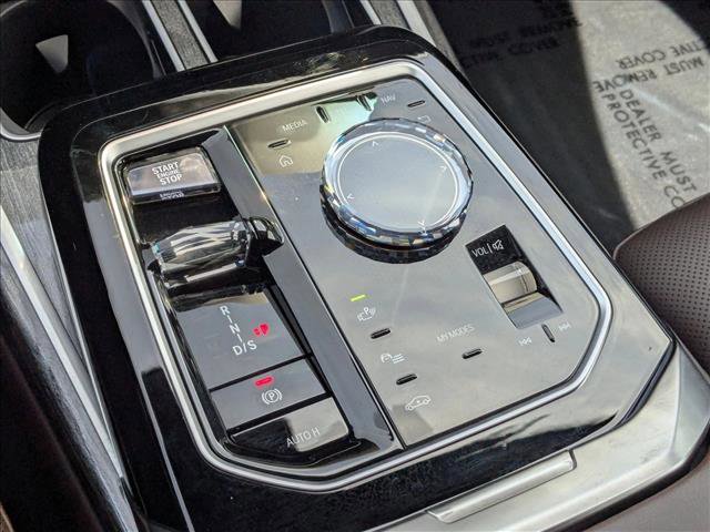 Certified 2023 BMW 740i w/ Parking Assistance Package RWD image 12