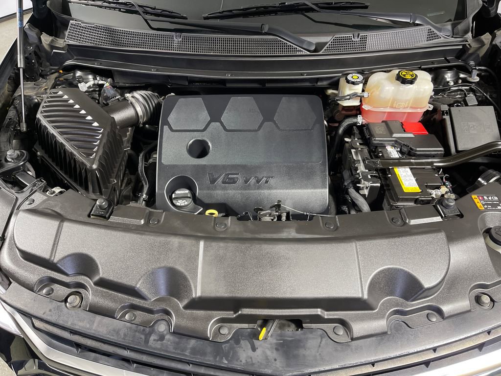 Used 2020 Chevrolet Traverse LS FWD image 9