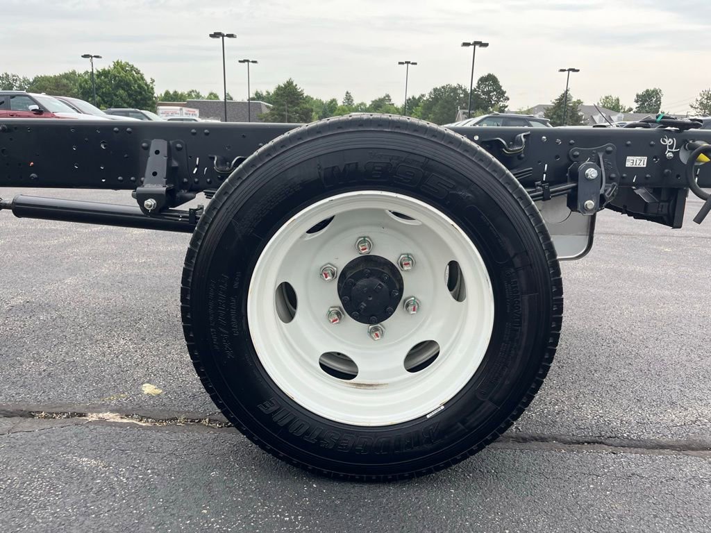 New 2023 Chevrolet Low Cab Forward 5500XD image 24