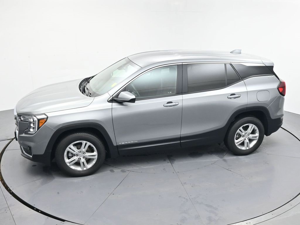 Certified 2024 GMC Terrain SLE image 26