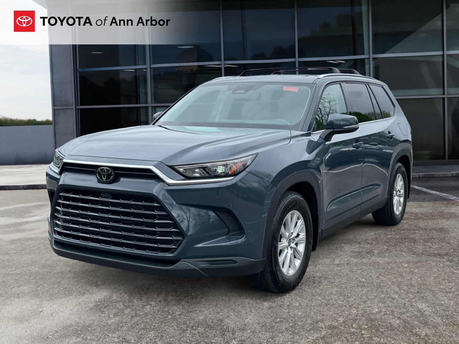 Used 2024 Toyota Grand Highlander AWD image 9