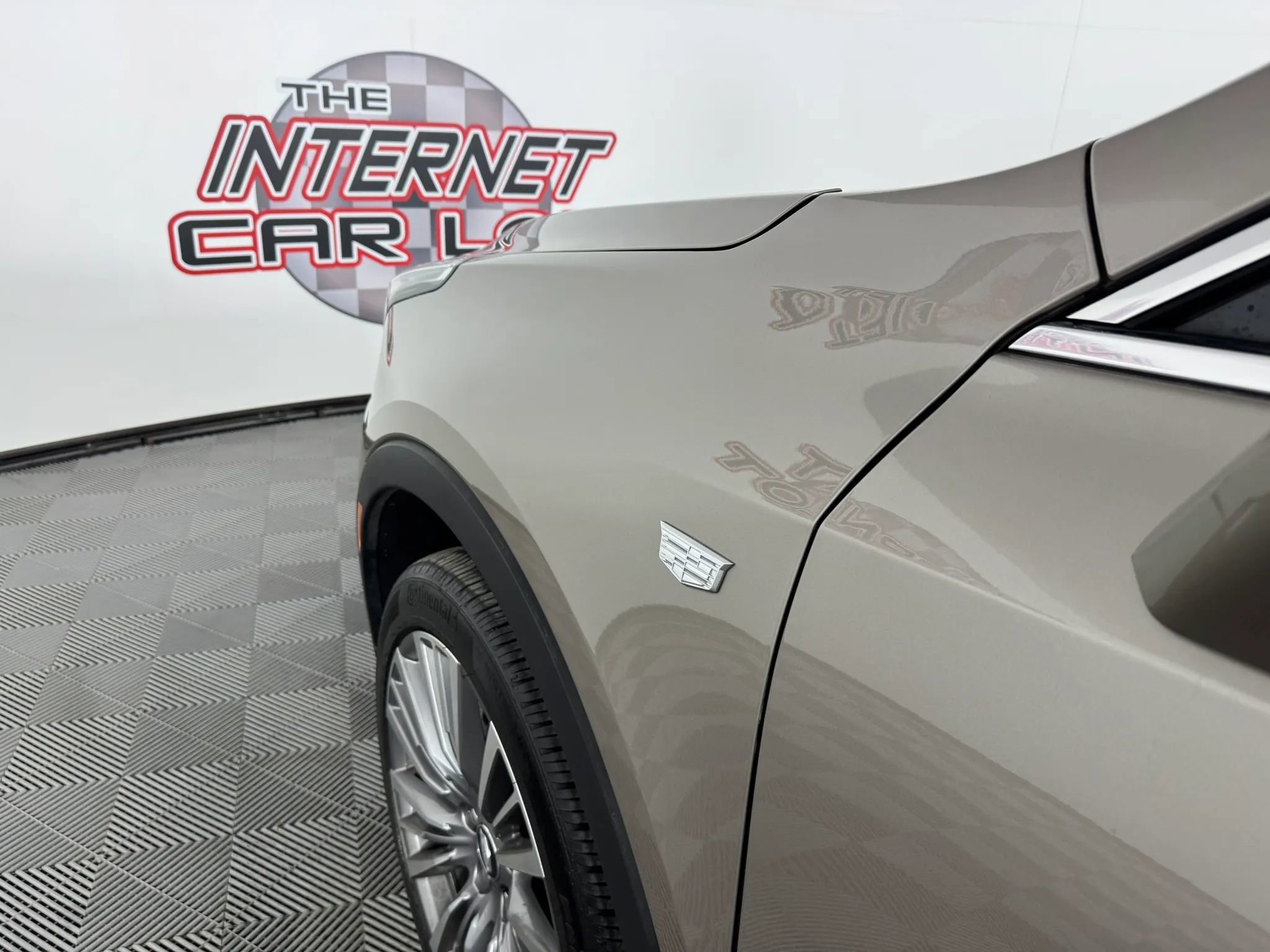 Used 2024 Cadillac XT4 Premium Luxury w/ Technology Package AWD/4WD image 27