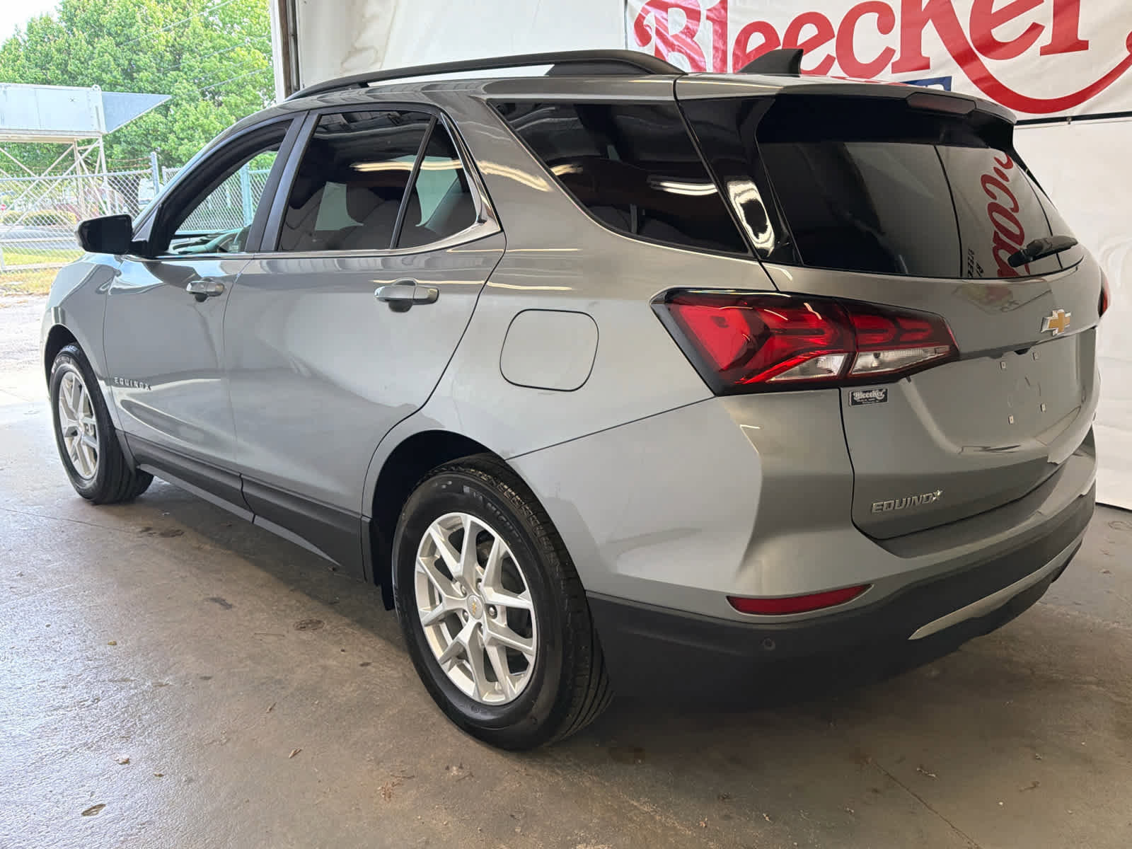 Used 2024 Chevrolet Equinox LT w/ LPO, Floor Liner Package FWD image 9