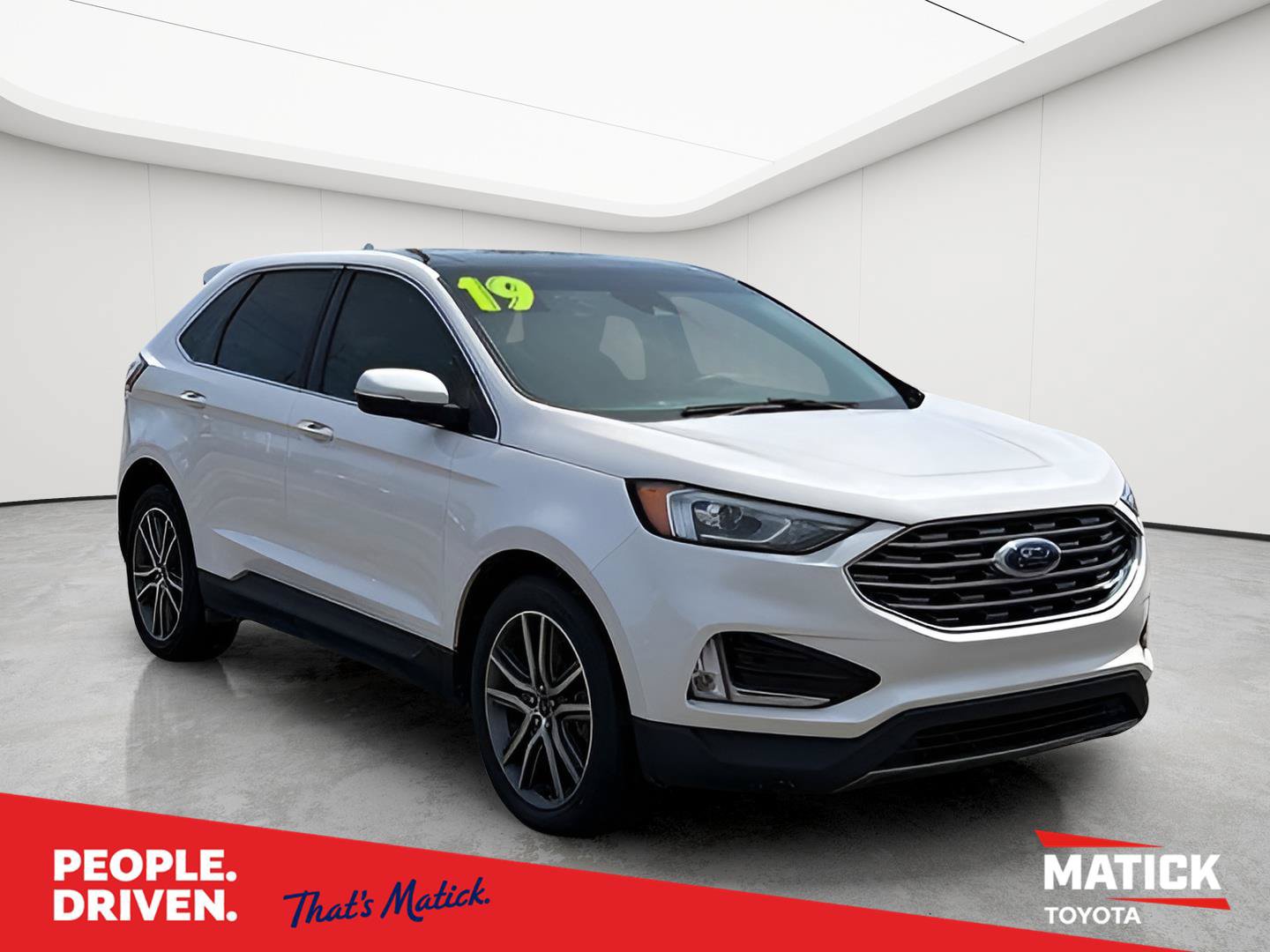 Used 2019 Ford Edge Titanium w/ Cold Weather Package AWD/4WD video 1