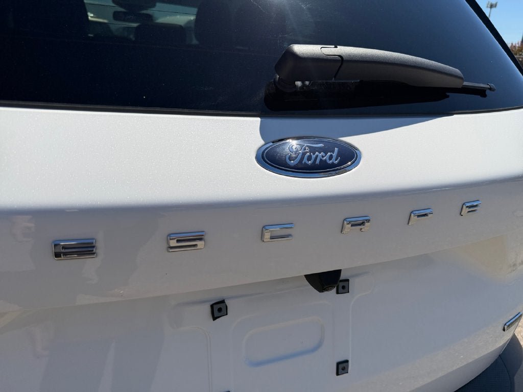 Used 2025 Ford Escape SE w/ PHEV Premium Package FWD image 36