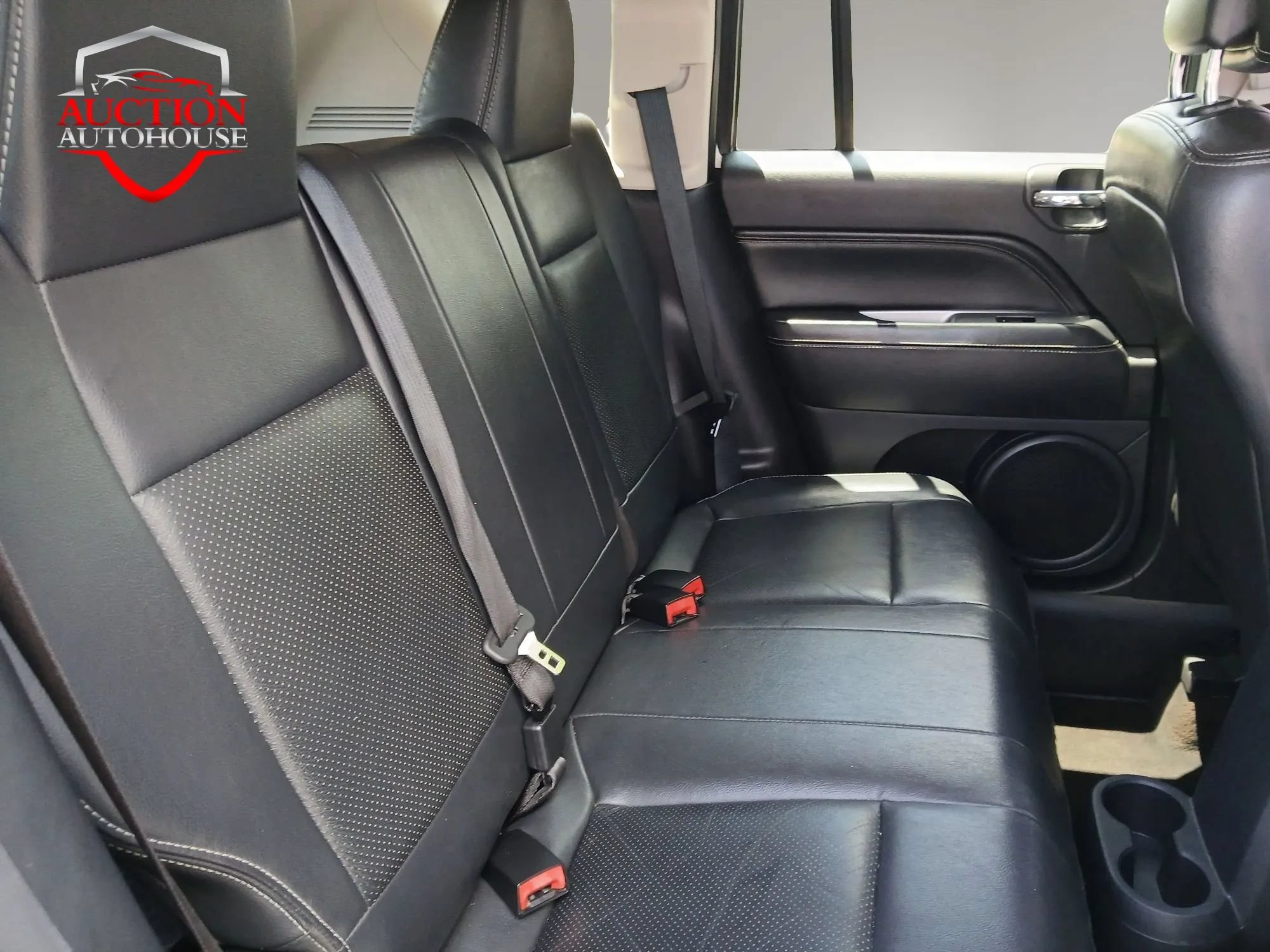 Used 2015 Jeep Compass Limited FWD image 27