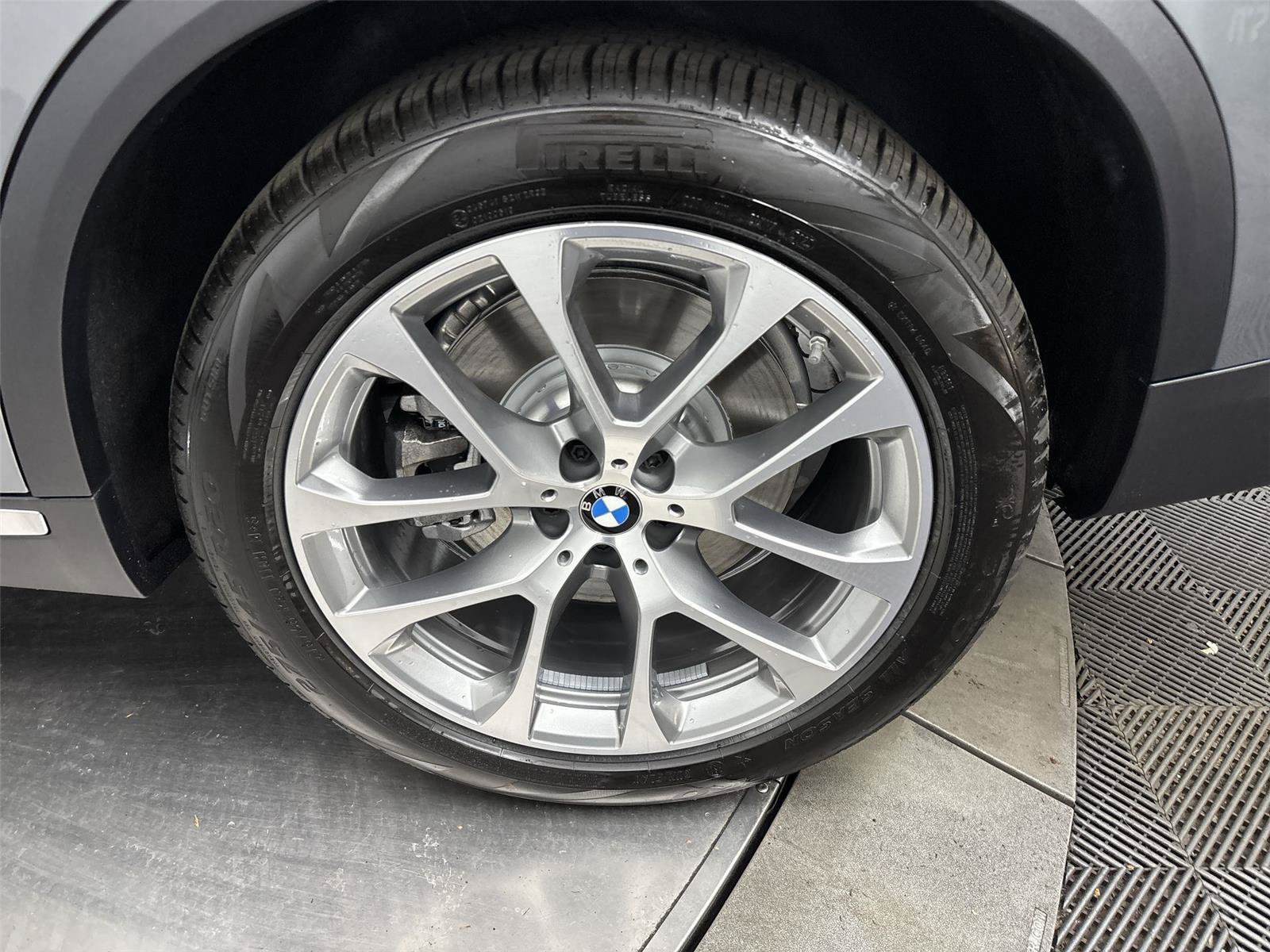 New 2026 BMW X5 xDrive50e w/ Executive Package AWD/4WD image 27