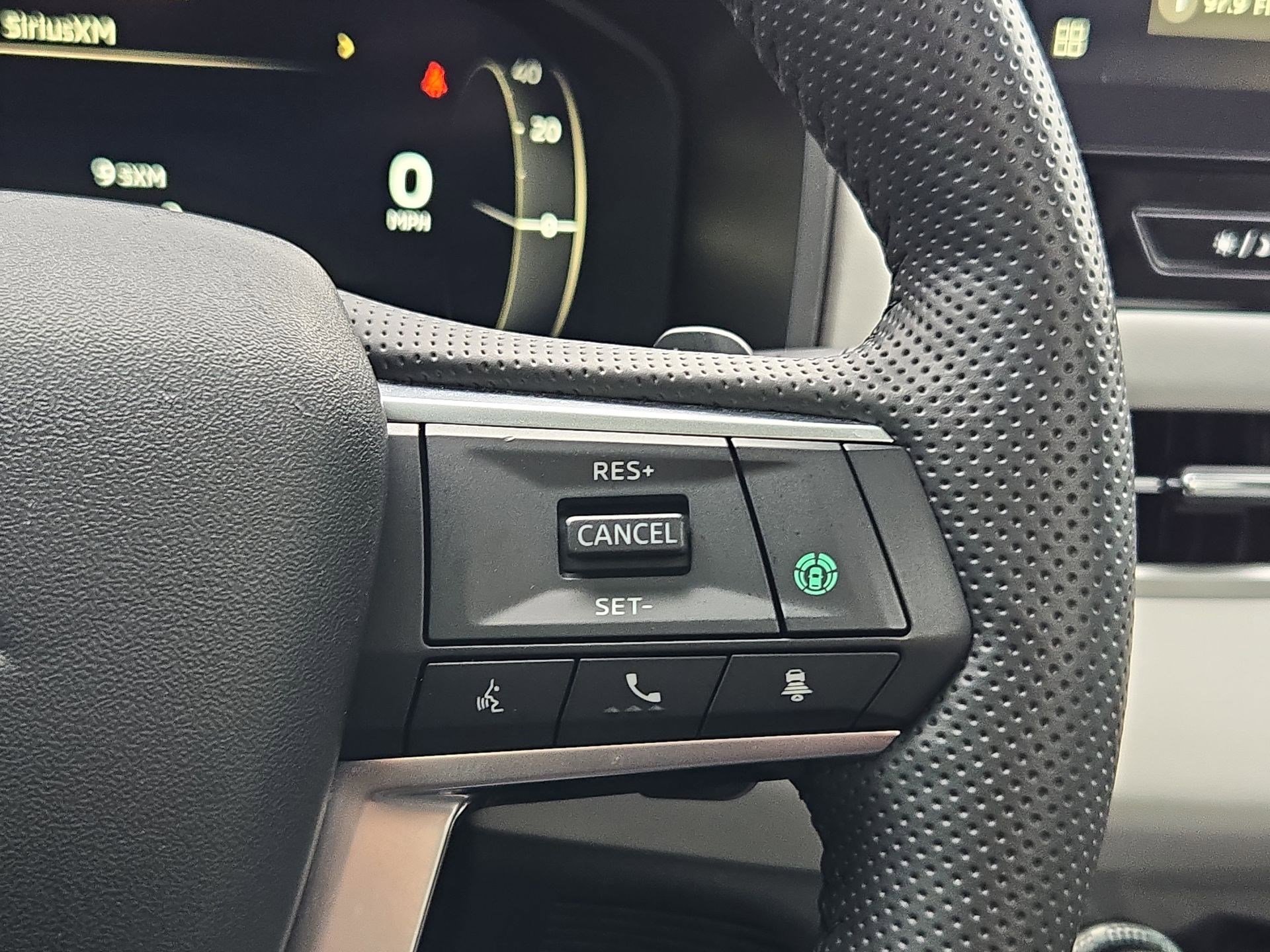 Used 2025 Mitsubishi Outlander SEL image 19