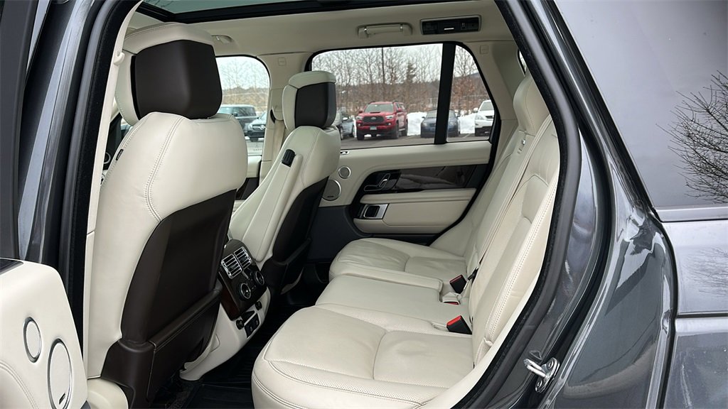 Used 2022 Land Rover Range Rover Westminster Edition image 21