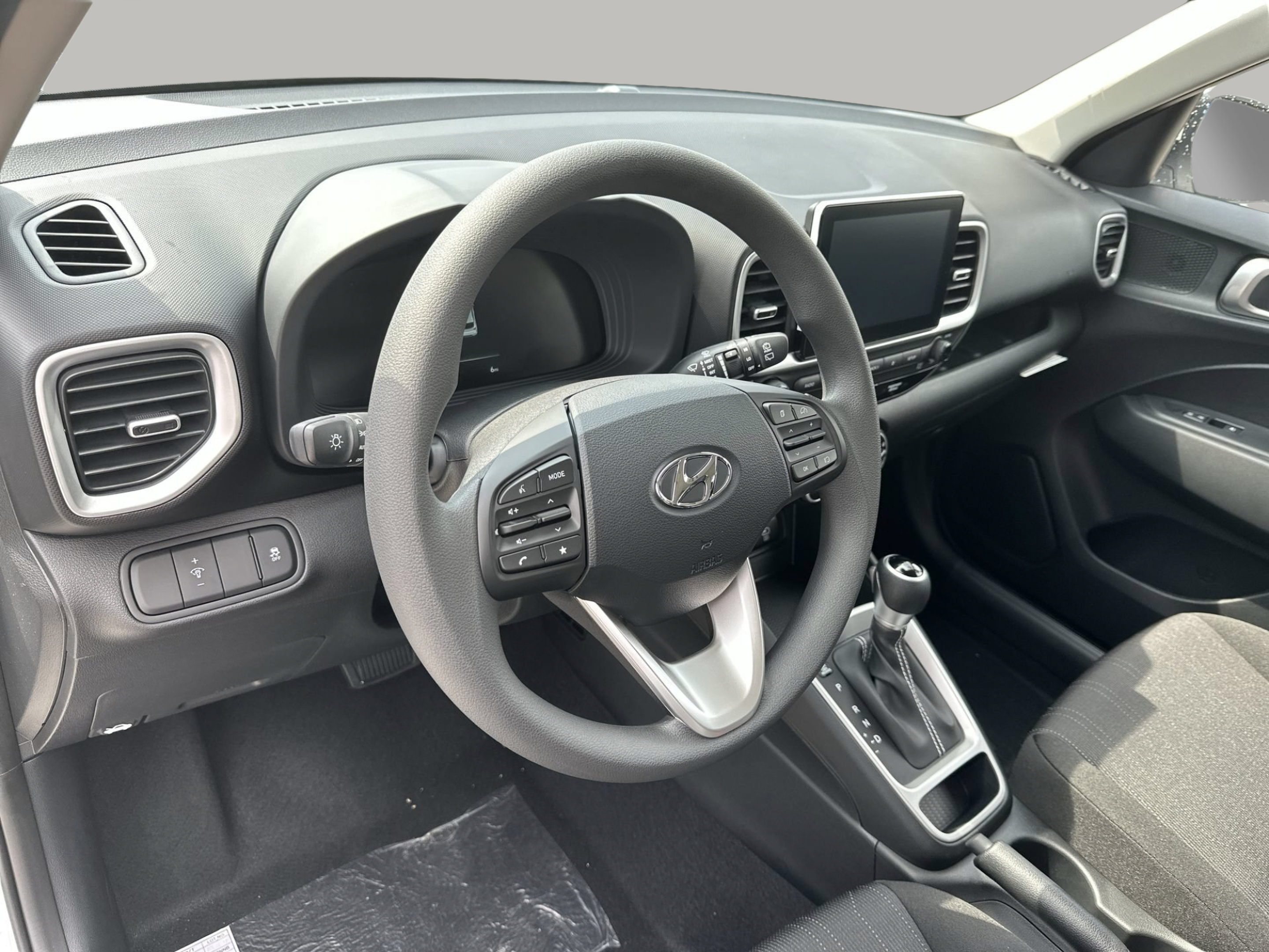 New 2026 Hyundai Venue SE FWD image 26
