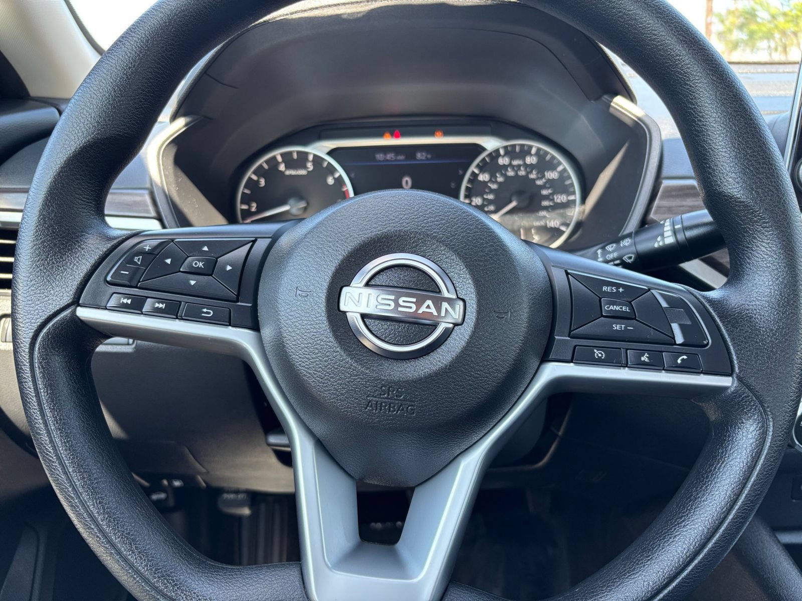 Used 2025 Nissan Altima 2.5 SV FWD image 29