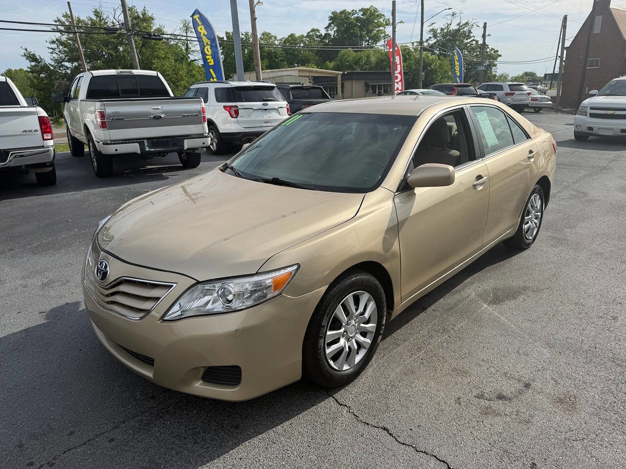 Used 2011 Toyota Camry LE w/ LE Extra-Value Pkg FWD image 8