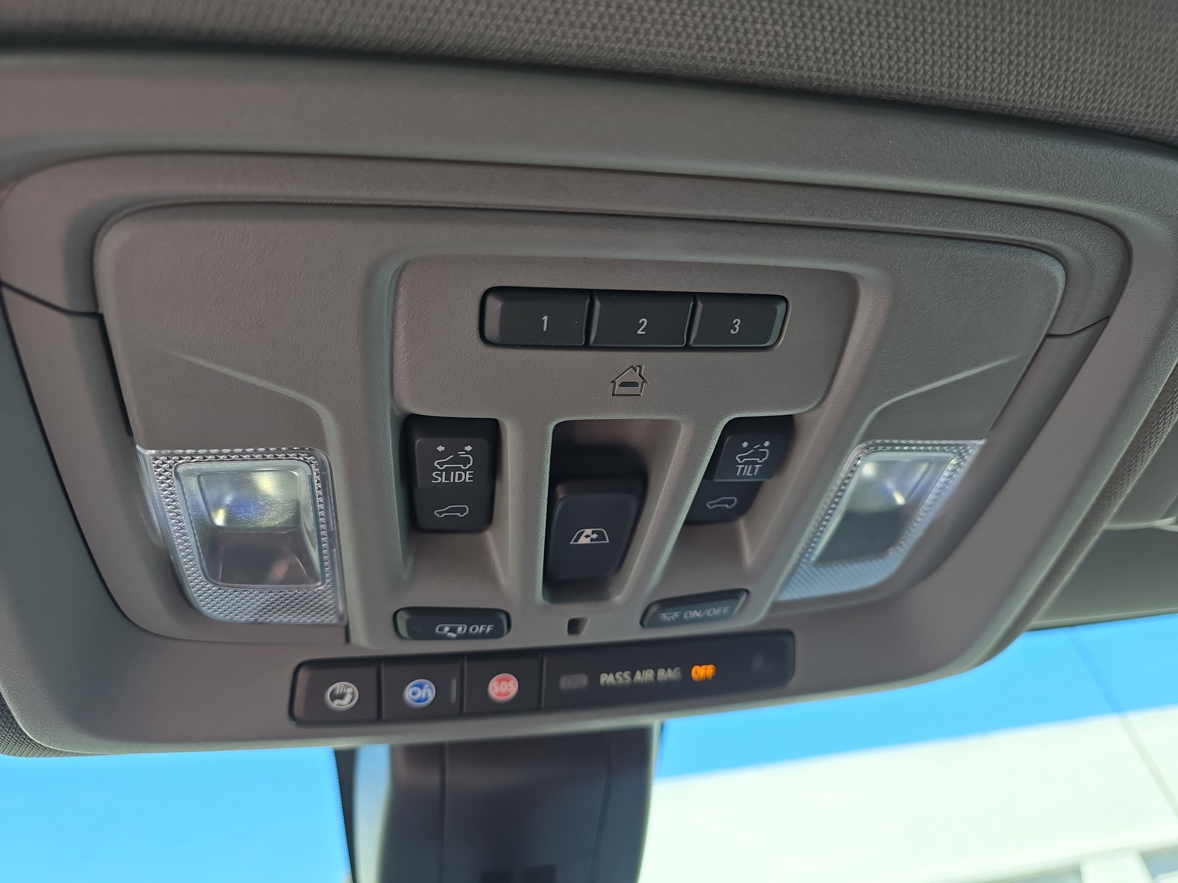 Used 2021 GMC Sierra 1500 Denali w/ Technology Package AWD/4WD image 35