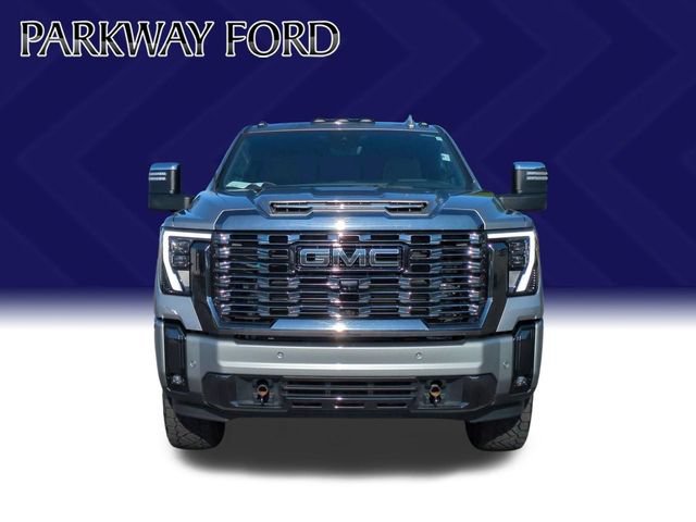 Used 2024 GMC Sierra 2500 Denali Ultimate AWD/4WD image 8