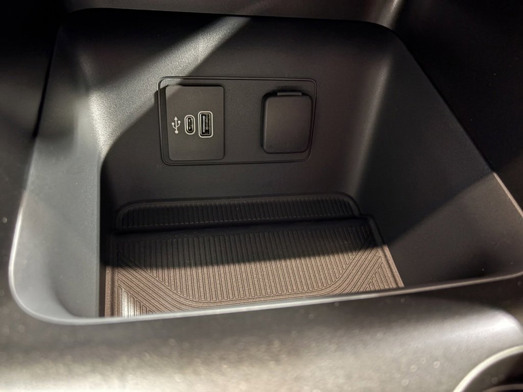 New 2026 Ford Explorer ST-Line image 13