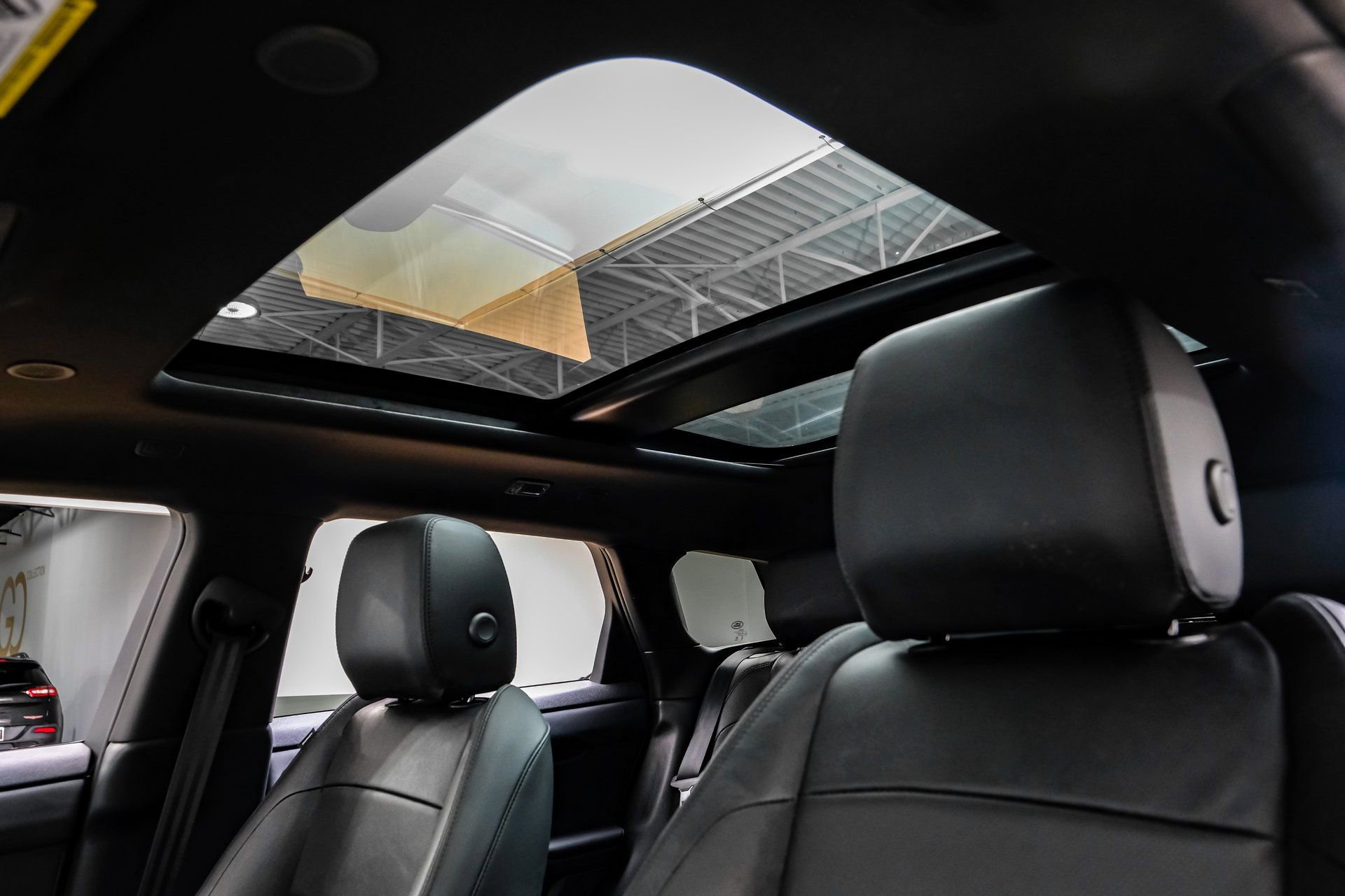 Used 2024 Land Rover Range Rover Evoque S image 5