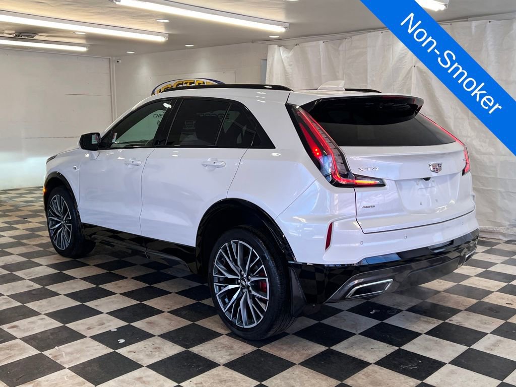 Used 2024 Cadillac XT4 Sport w/ Cold Weather Package image 8
